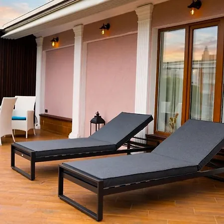 Boomerang Boutique 4*