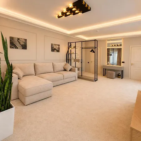 Hotel Boomerang Boutique 4*