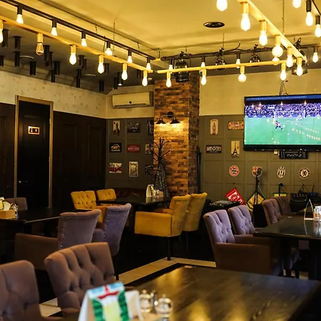 Boomerang Boutique Hotel 4*