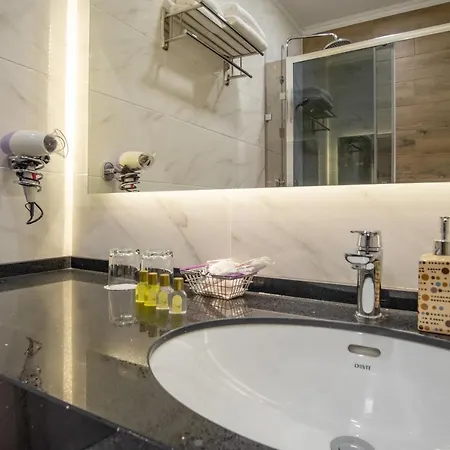 Boomerang Boutique 4* Odessa