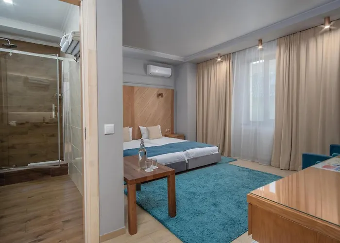 Boomerang Boutique 4*